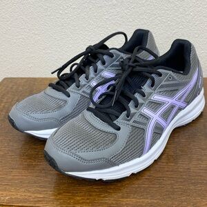 Asics Running Shoes NWOT Size 9.5